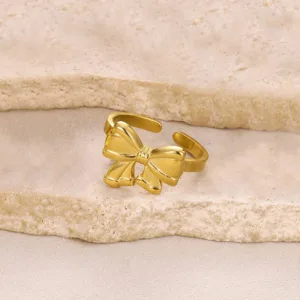 Anti Tarnish Bow Finger Ring