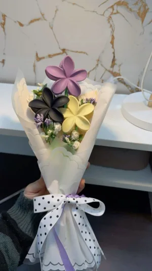 Claw Clips Bouquet