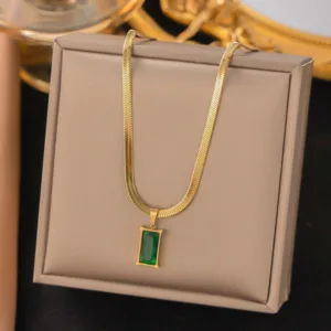 Green Stone Gold Necklace